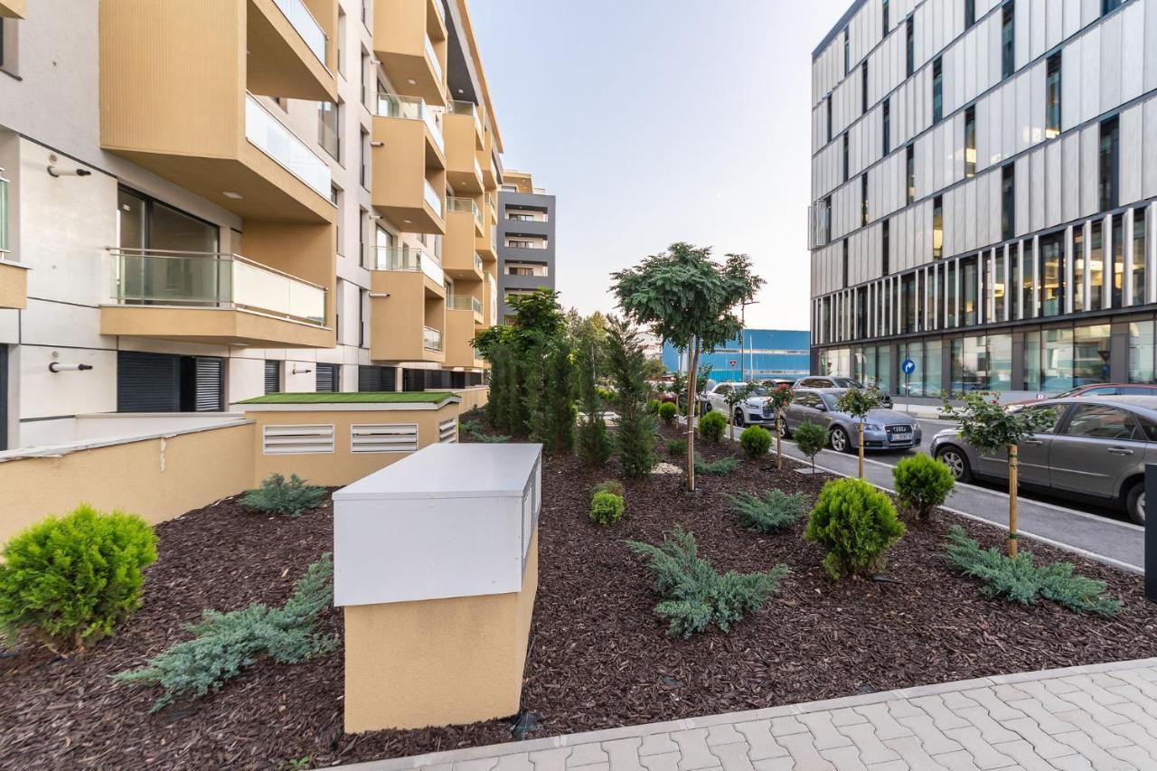 North Likehome Comfort Bukarest Kültér fotó